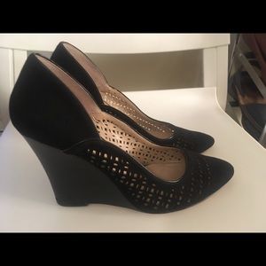 Sole Society Lanie Black Wedges